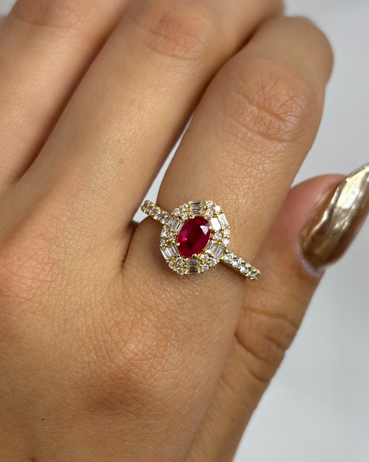 Anillo rubí 0.50 ct - Marquisse diamantes