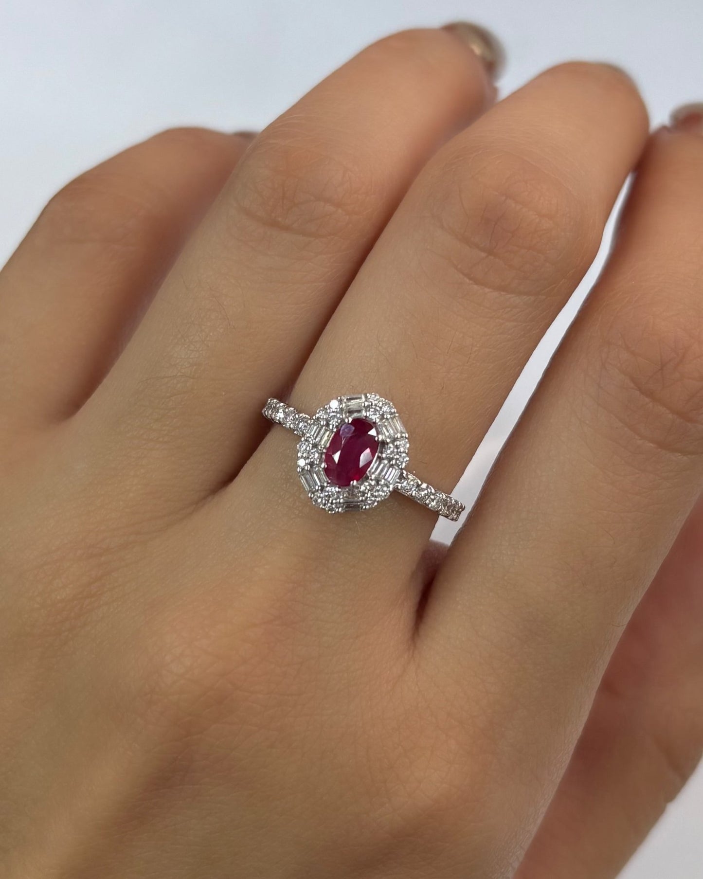 Anillo rubí 0.50 ct - Marquisse diamantes